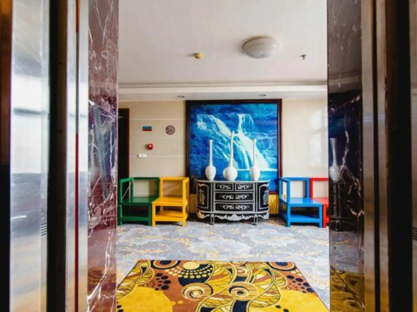 Wanshui Qianshan Hotel