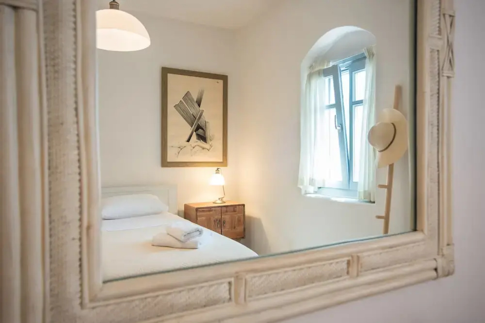 Errieta House · Eclectic island villa - gorgeous sea views, garden