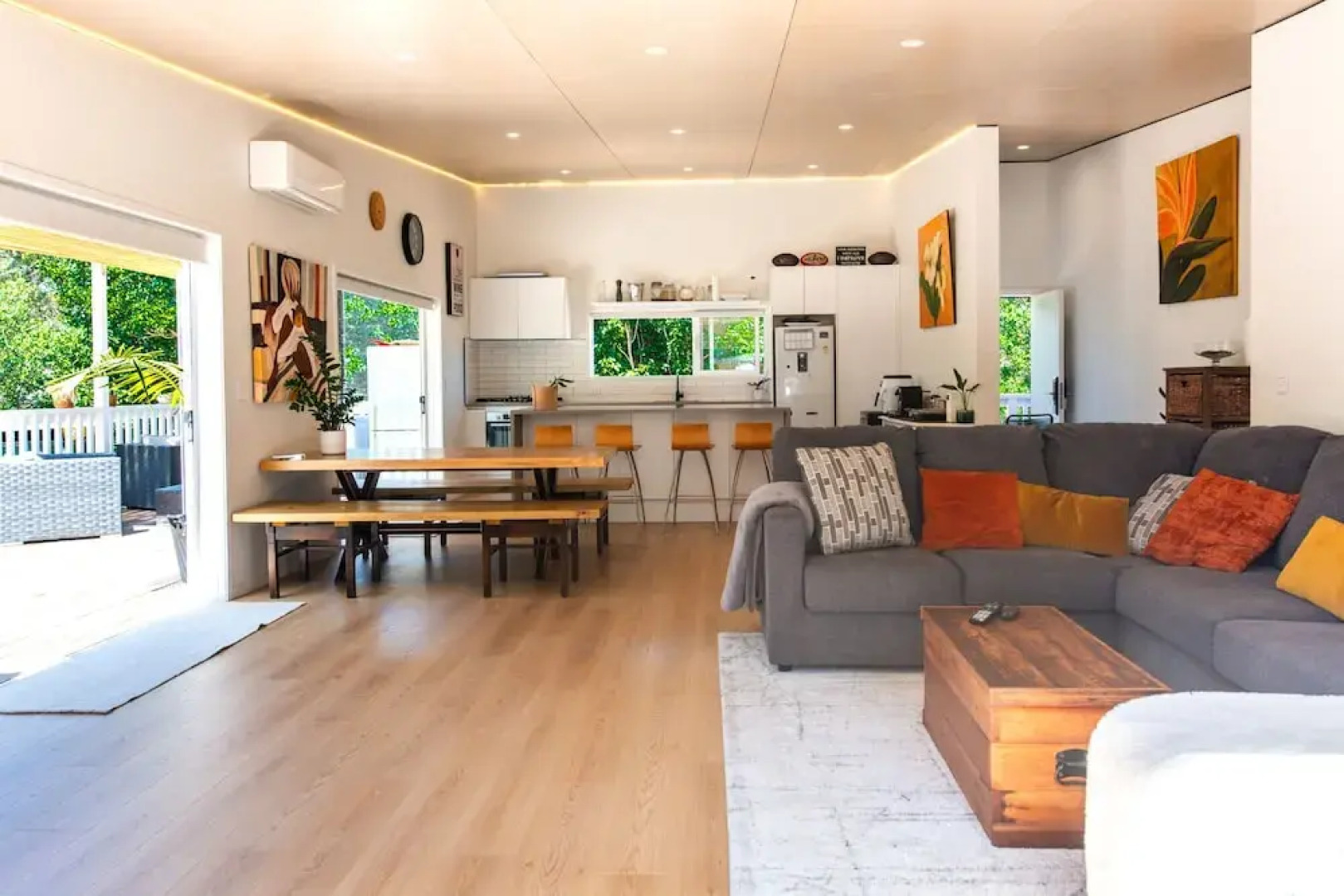 La Maison Soleil with heated Swim Spa