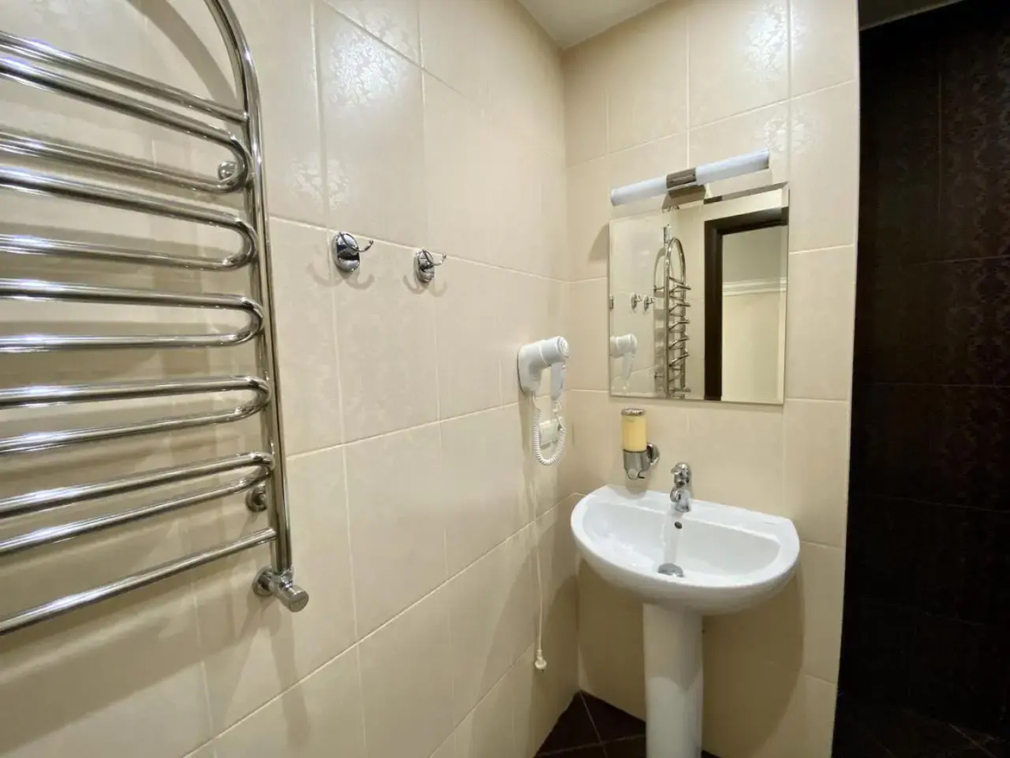 Sting Hotel & Event Palace