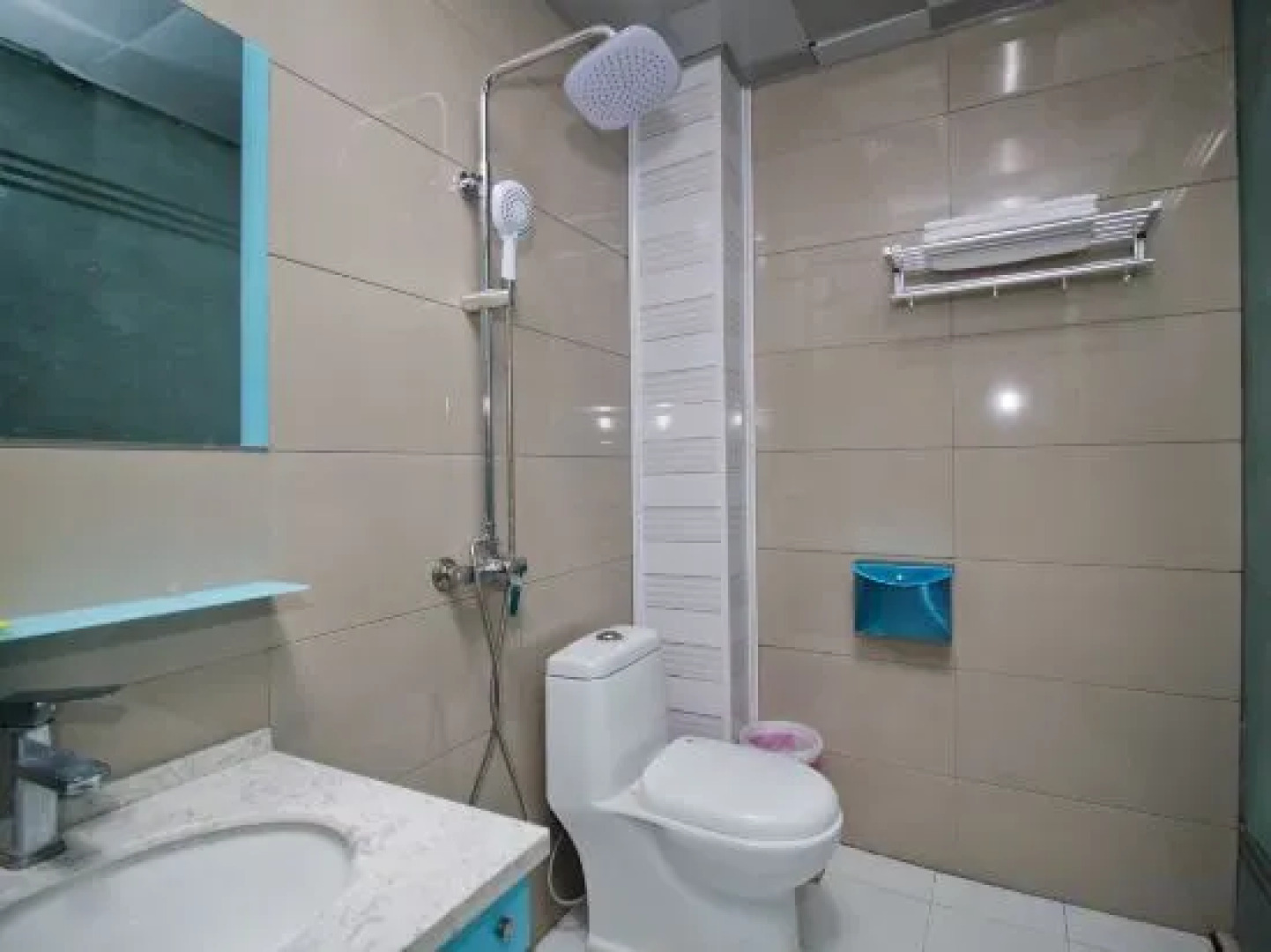 Junyue Tiantang Boutique Hotel