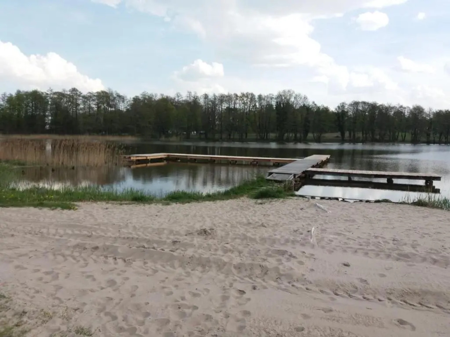 Szary Domek Nad Jeziorem 2