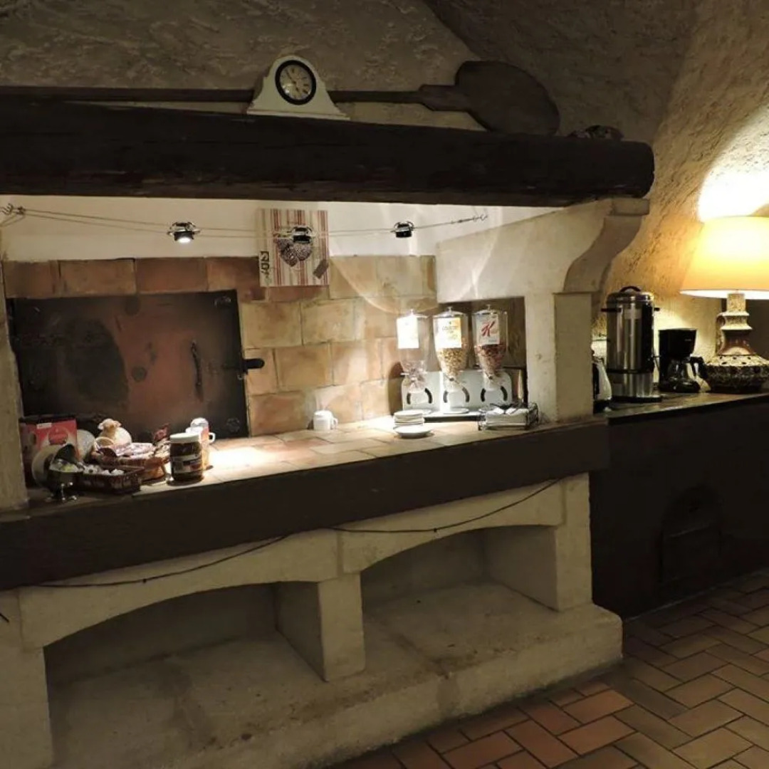 Logis Hostellerie Domaine De La Reynaude