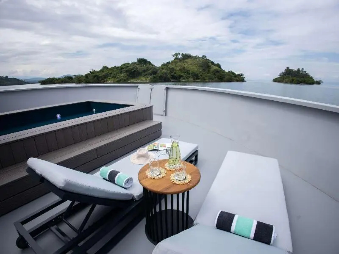 Mantis Kivu Queen Uburanga