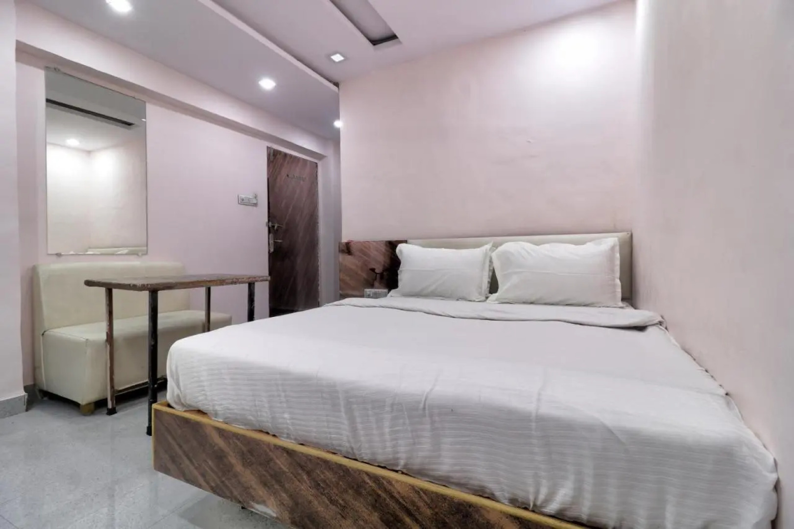 Hotel Anantha by WB Inn