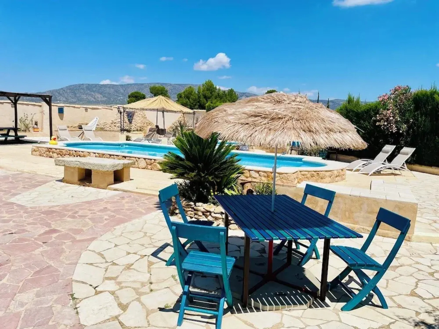 Self Catering Accommodation for the Larger Group