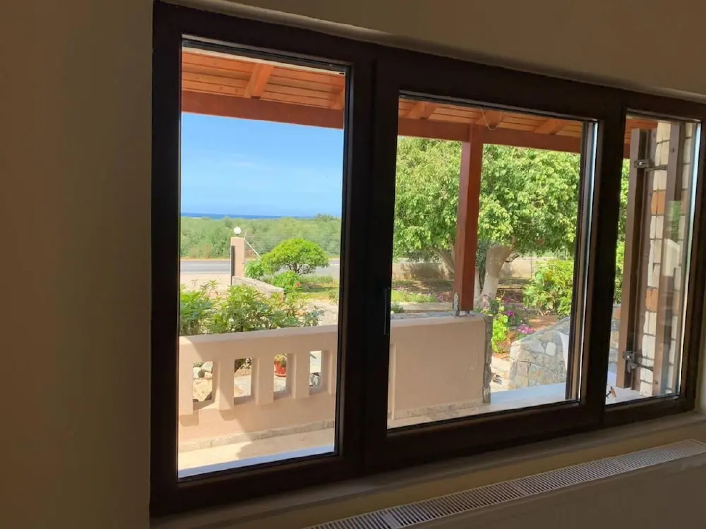 Stunning 3-bedroom Villa Near Malia Beach