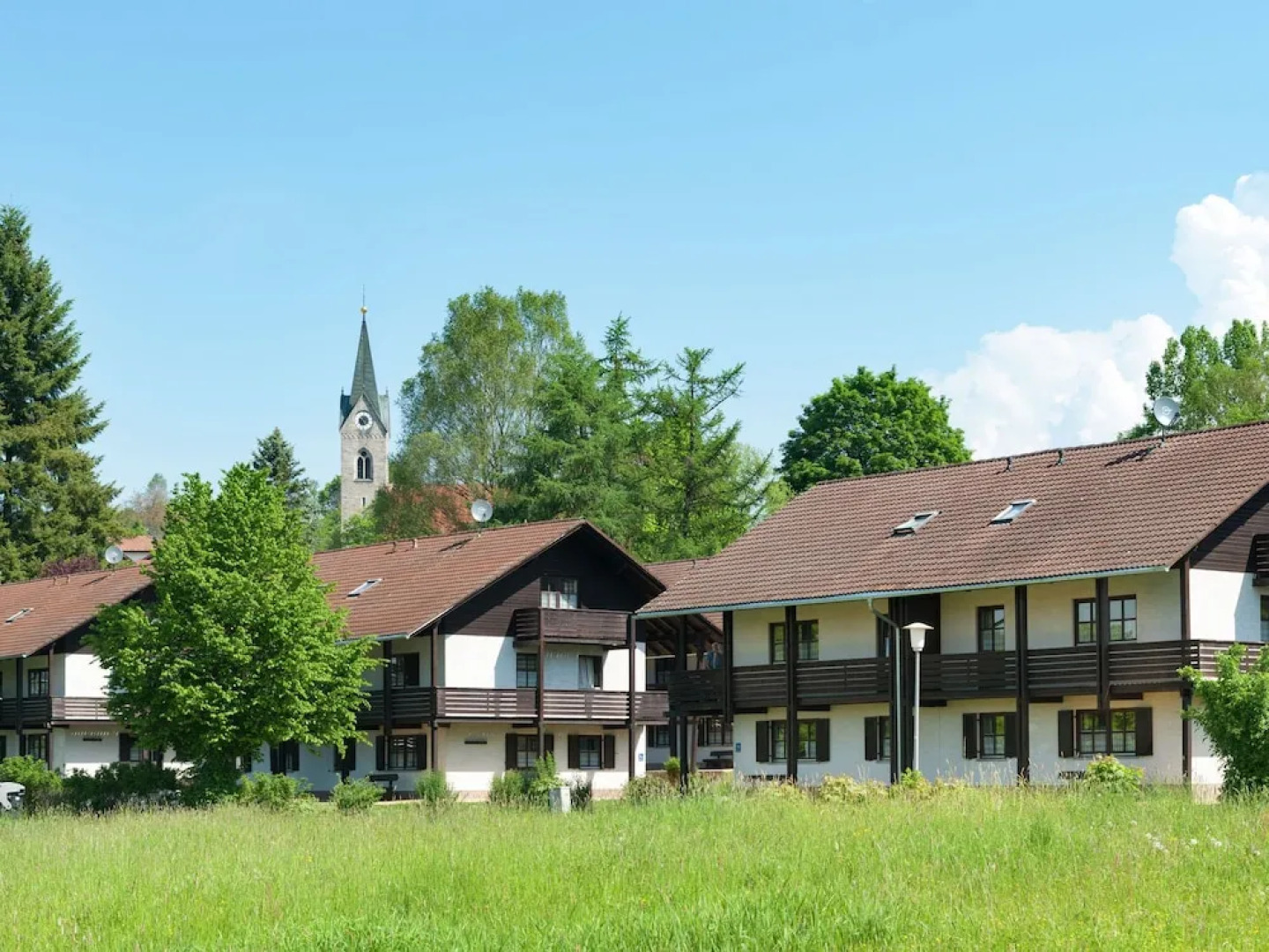 Apartment With Balcony and Oven, at a Nature Reserve Area