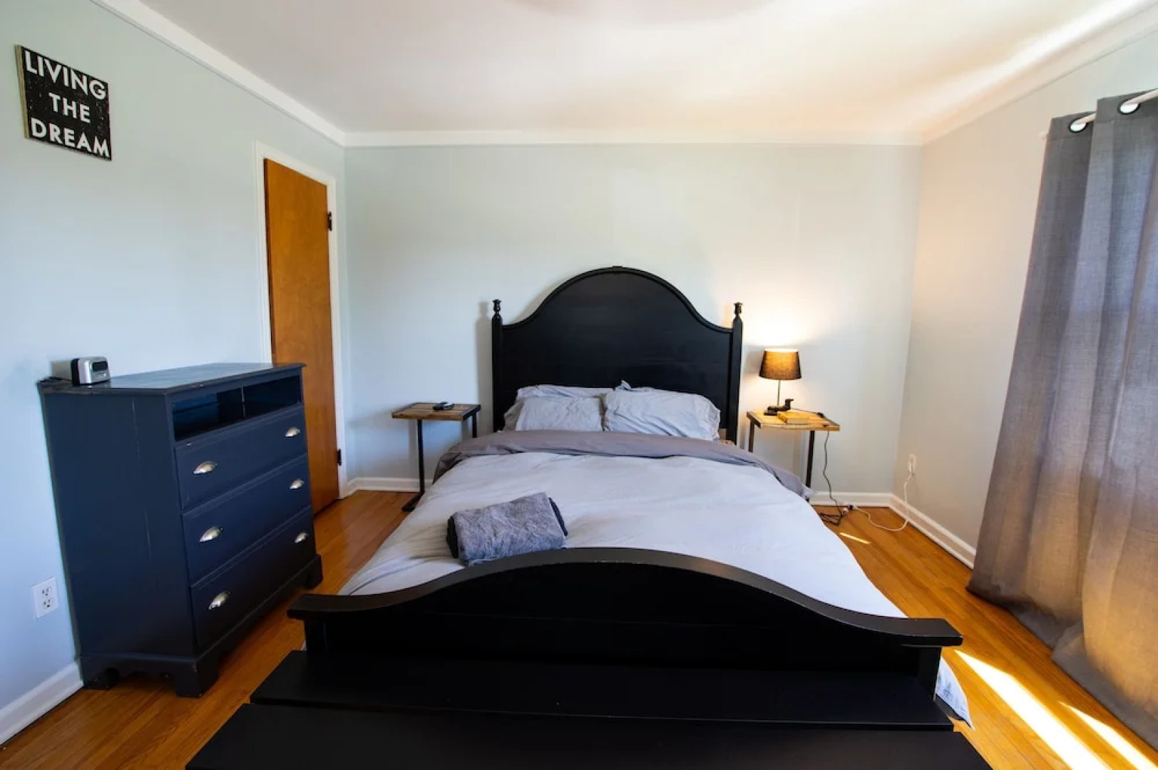 Two Bedroom West Stadium Bungalow - Unit 524