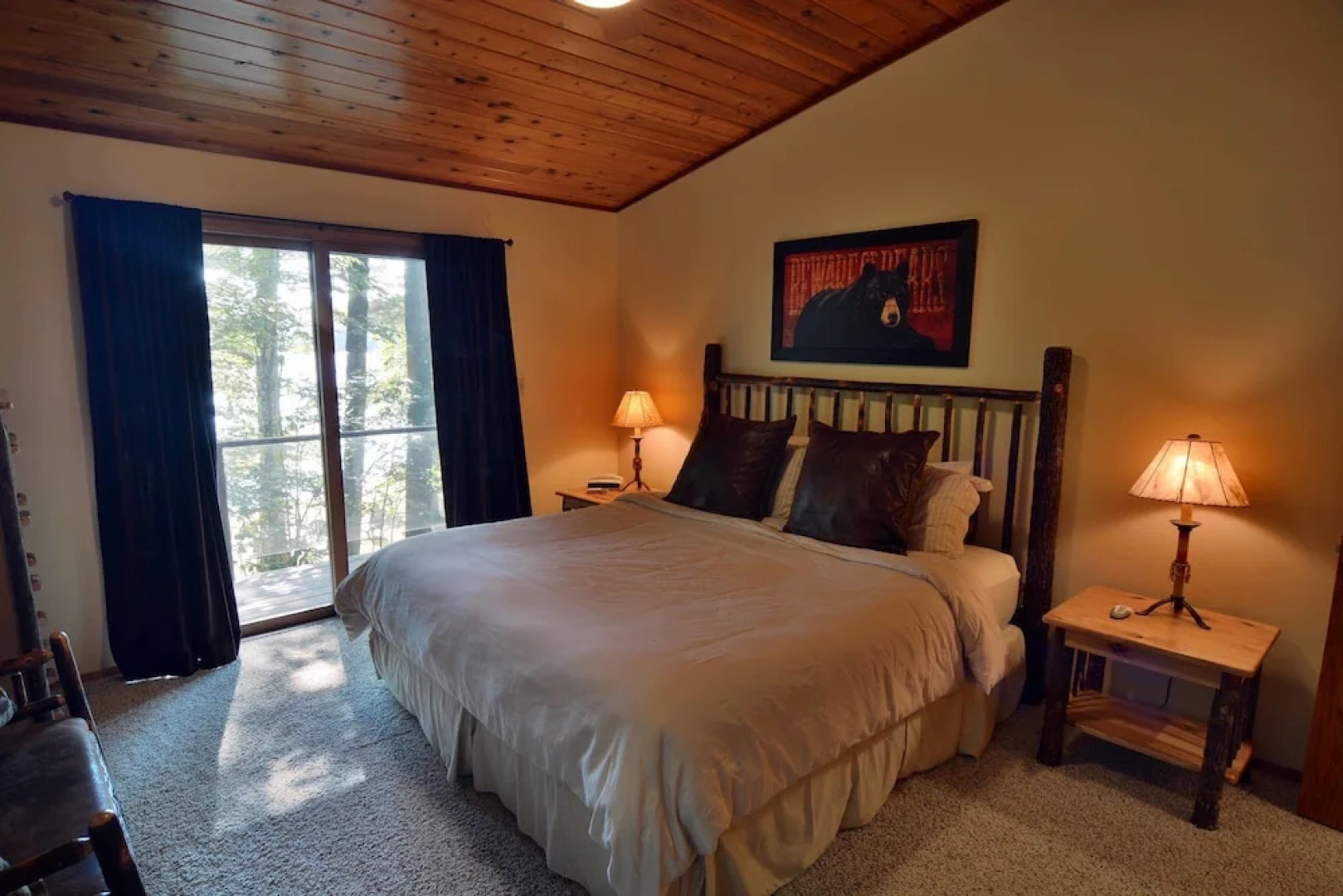 Bearfoot Retreat 4 Bedrooms 3 Bathrooms Condo