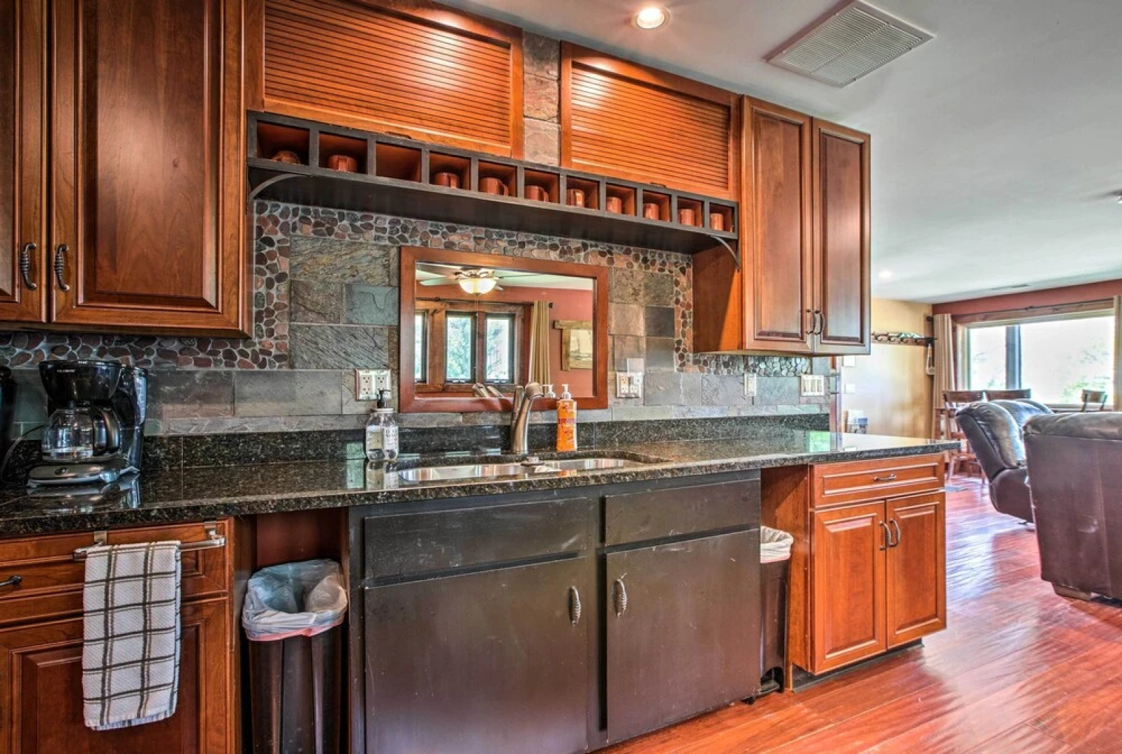 Waterfront Lake Koshkonong Home w/ Pier & Fire Pit