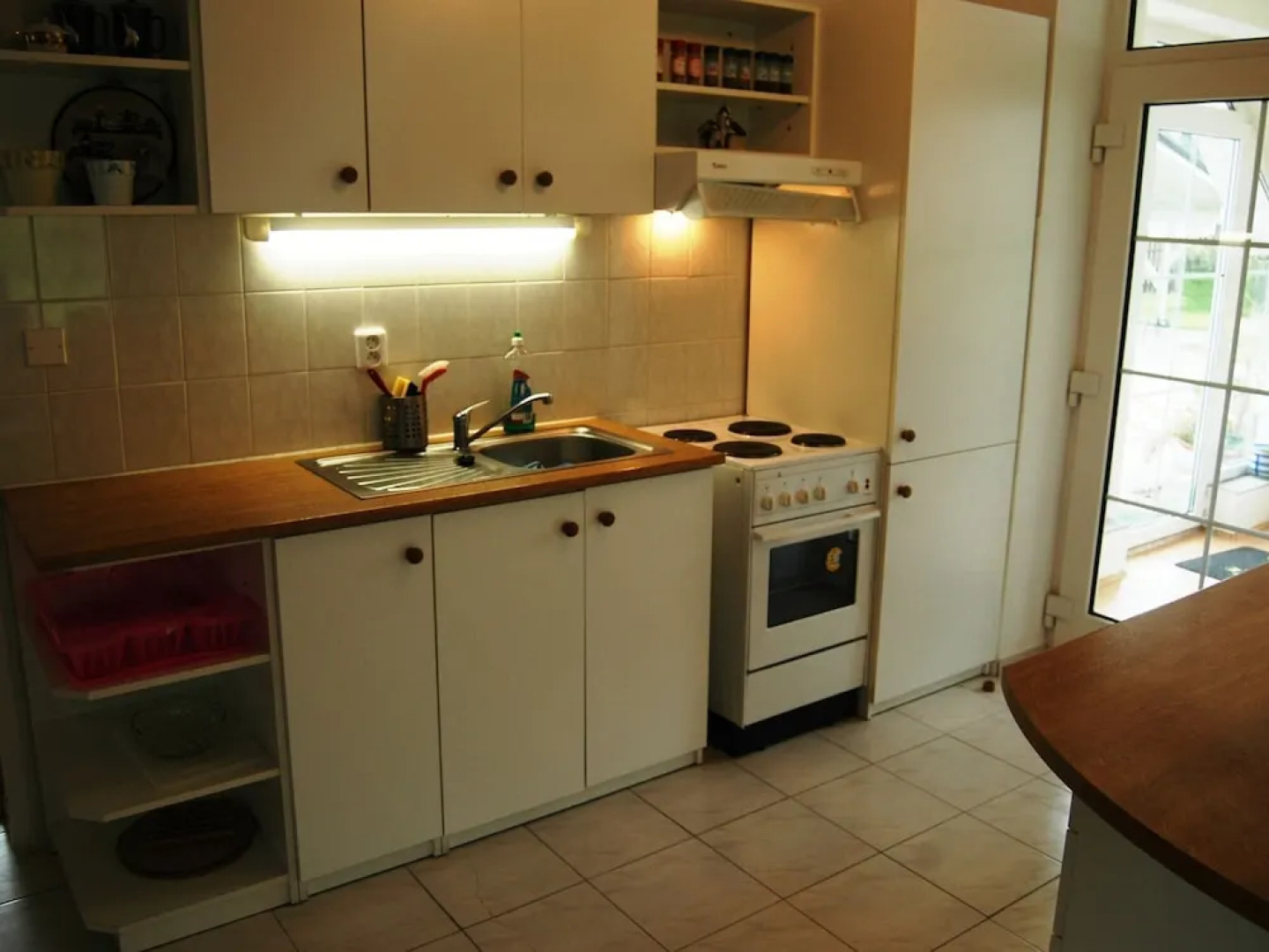 Serene Holiday Home With Private Garden, Whirlpool, Terrace