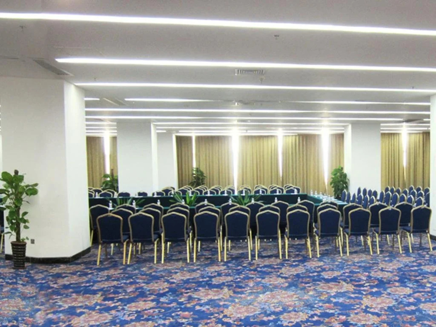 Beihai Silver Beach 1 International Conference Centre Hotel