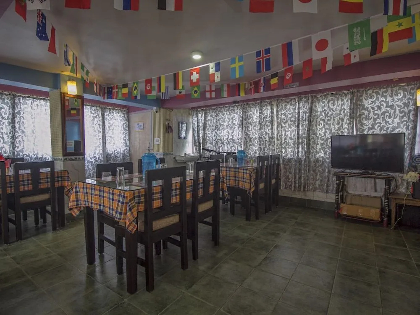 OYO 18904 Atithi Guest House