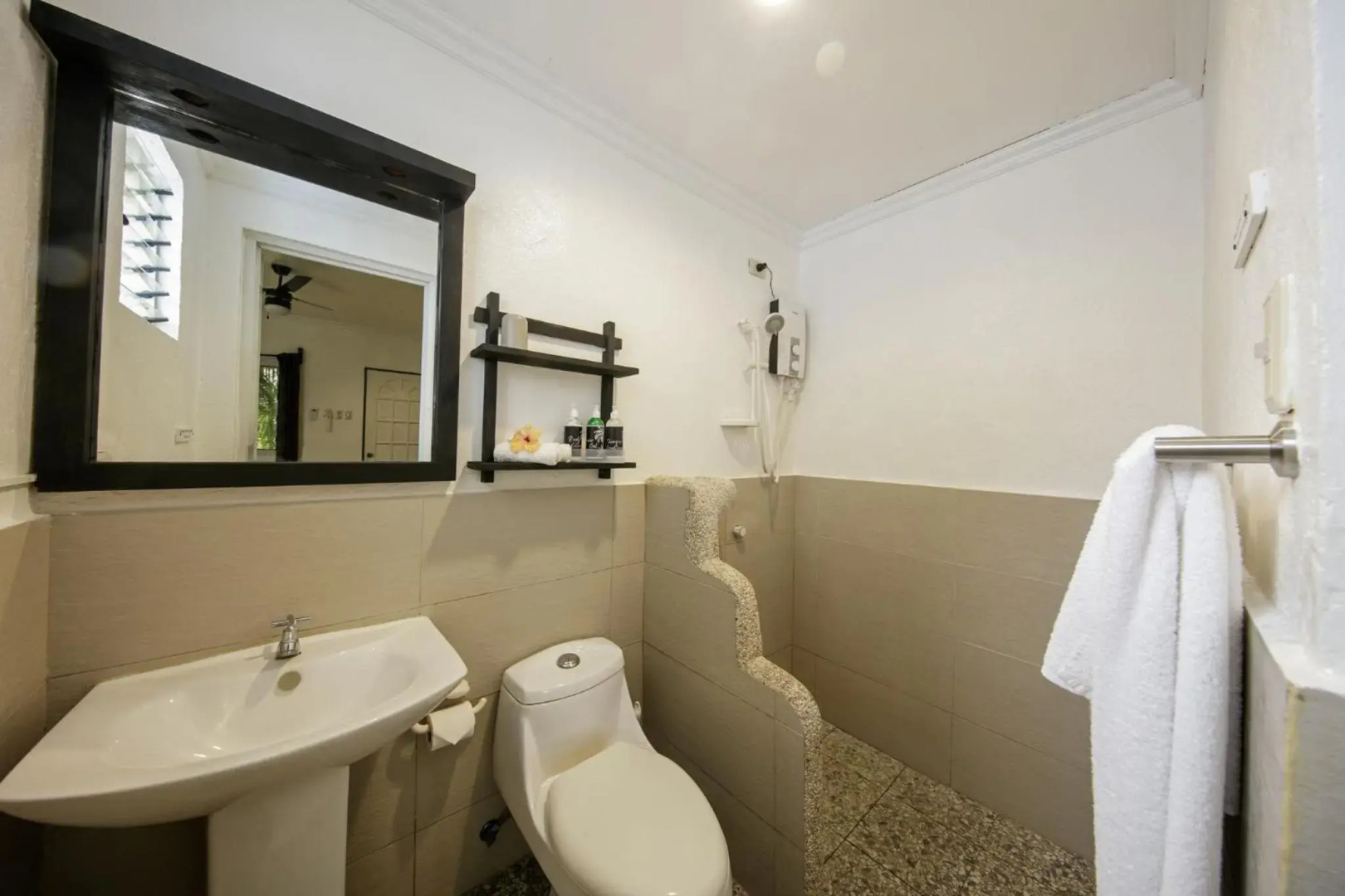 Ocean Vida Beach and Dive Resort