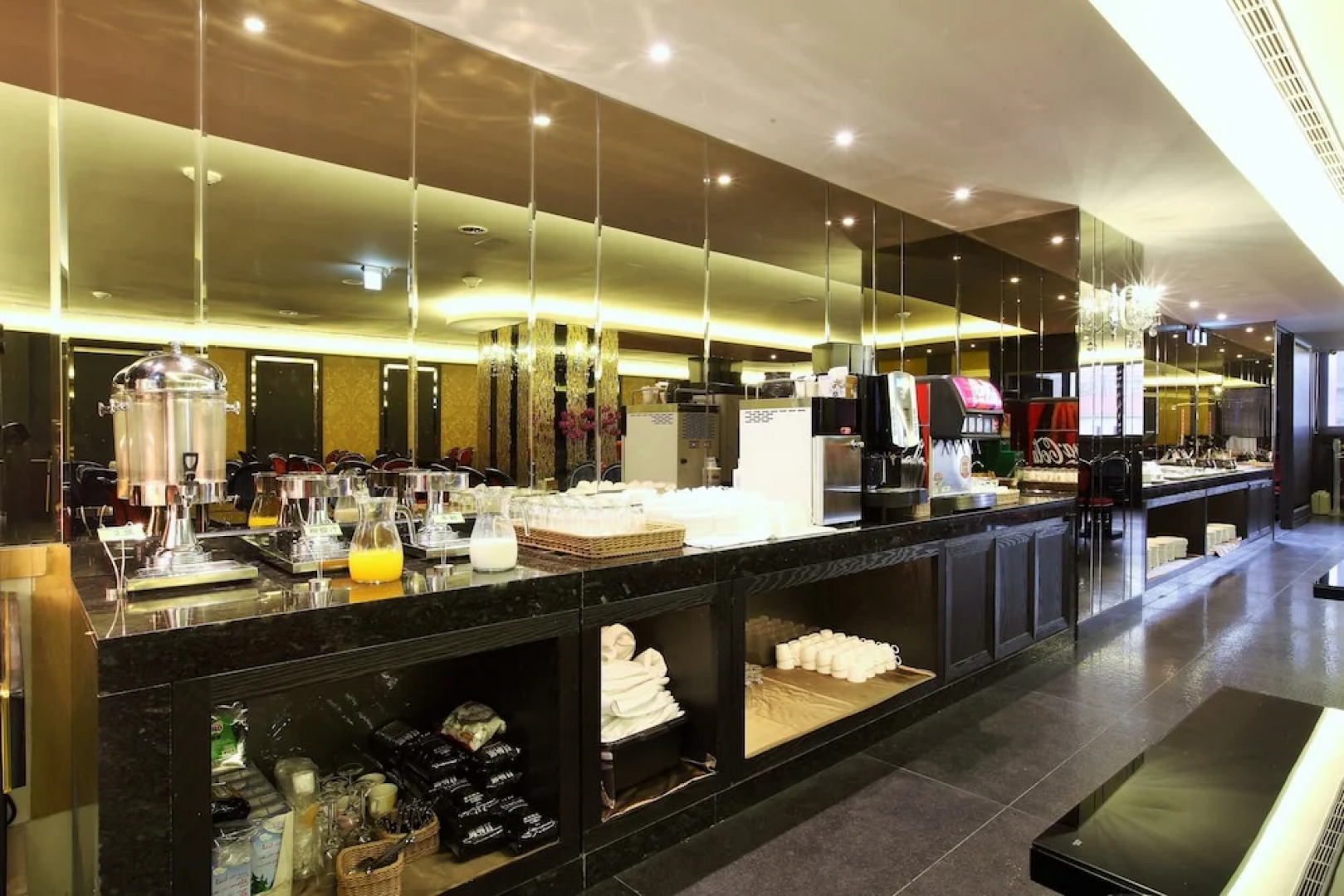 Icloud Luxury Resort and Hotel