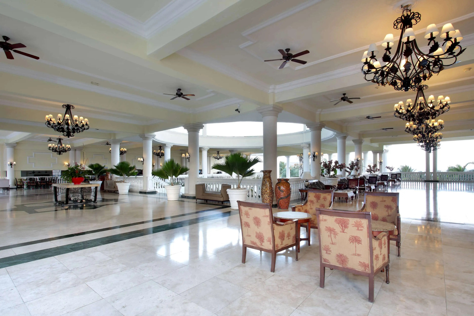 Grand Palladium Lady Hamilton Resort & Spa All Inclusive