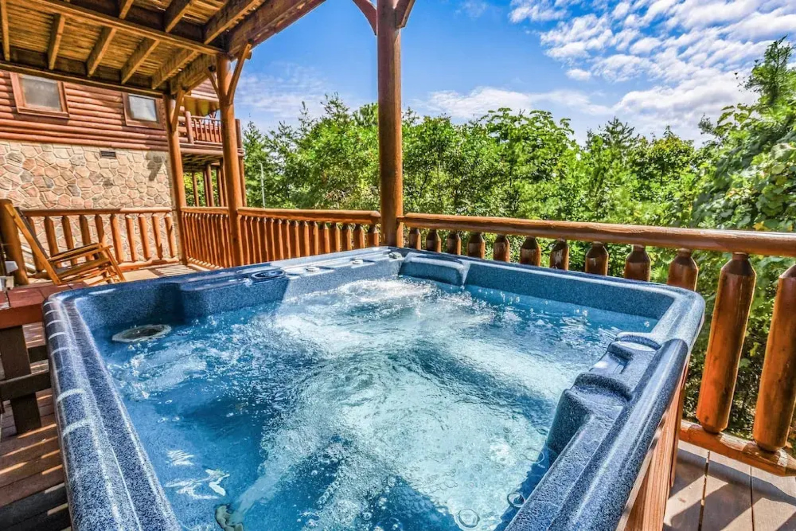 Extravagant View 3 Bedrooms 3 Bathrooms Cabin