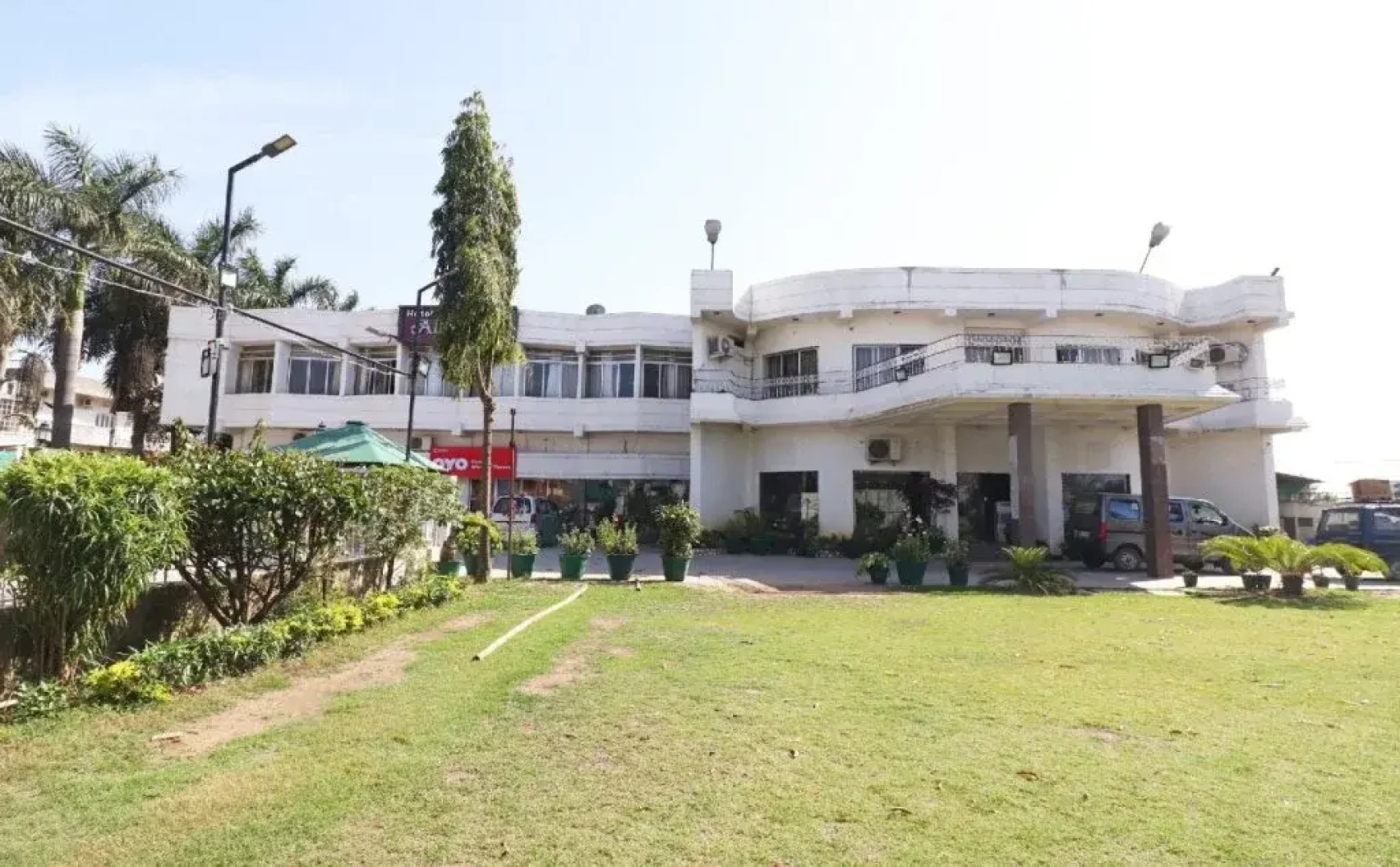 Hotel Alankar Greens by OYO Rooms