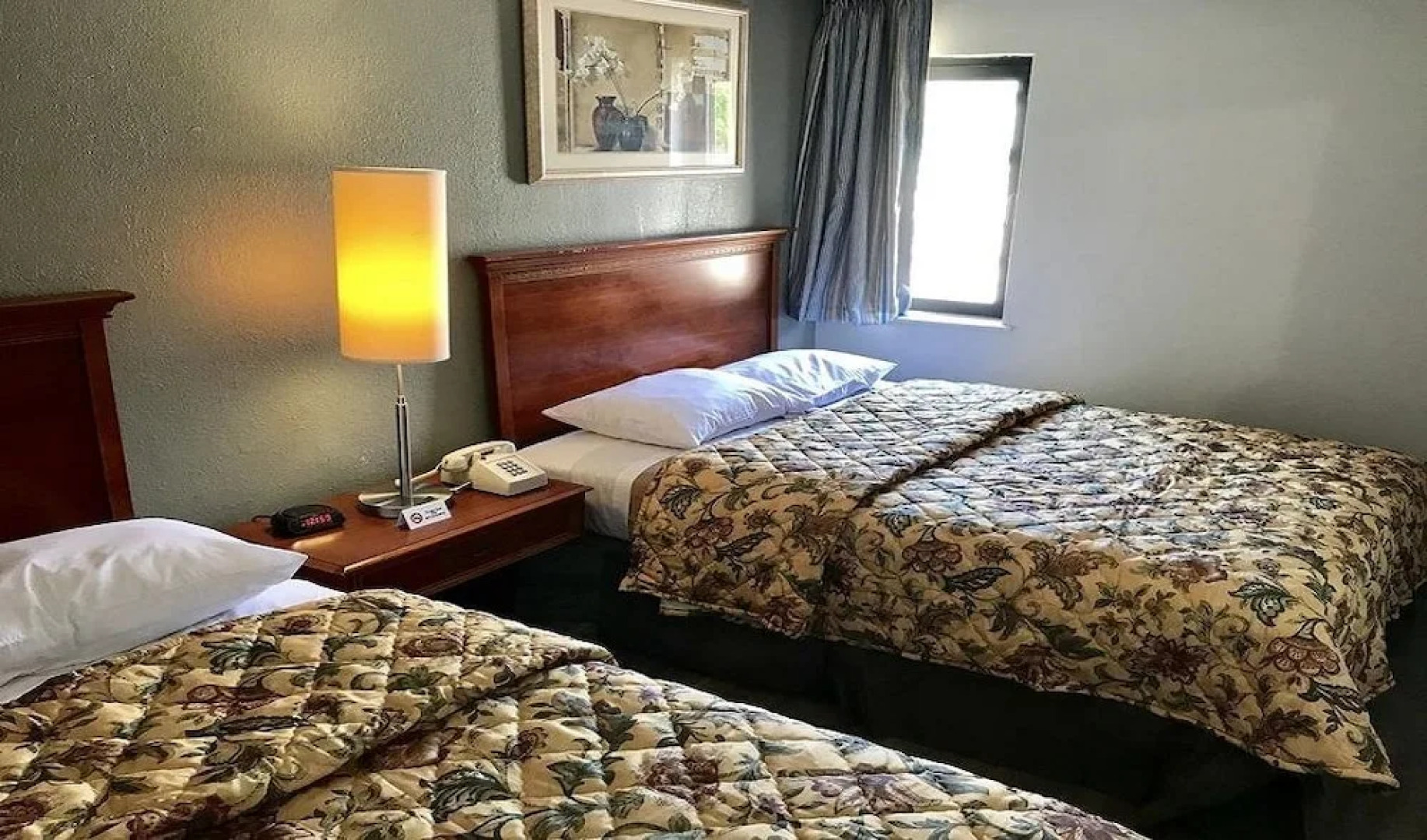 Palace Inn & Suites - Newport News/Jefferson Ave