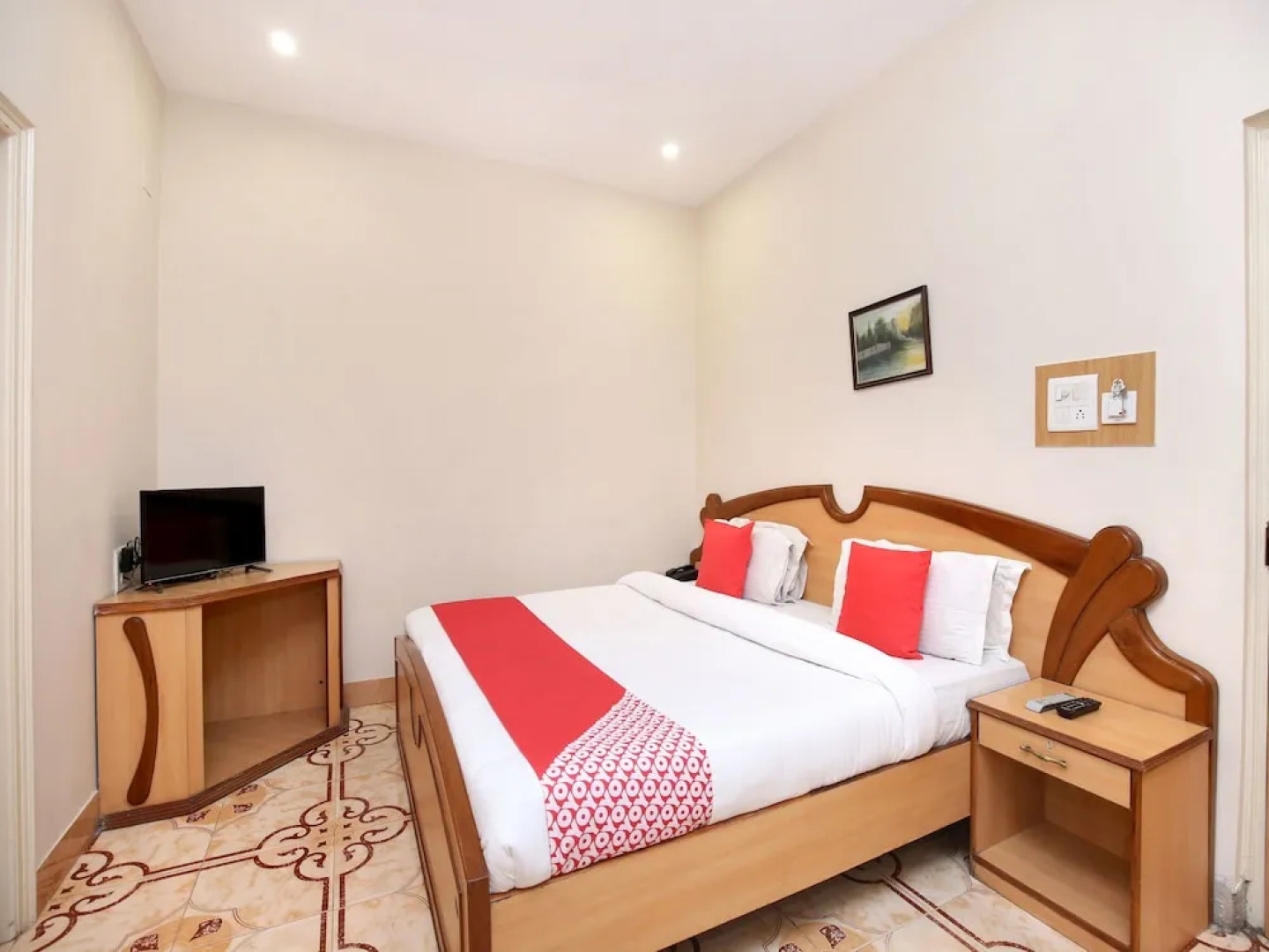 OYO 1044 Hotel Basera Vintage