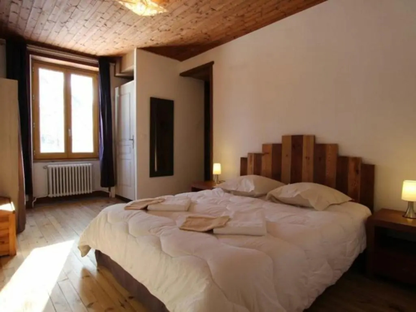 Gîte Le Chambon-sur-Lignon, 9 pièces, 15 personnes - FR-1-582-21