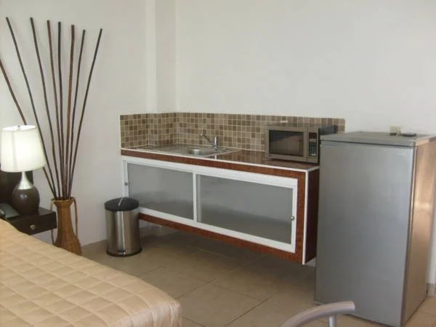 Hotel & Suites Mo Sak