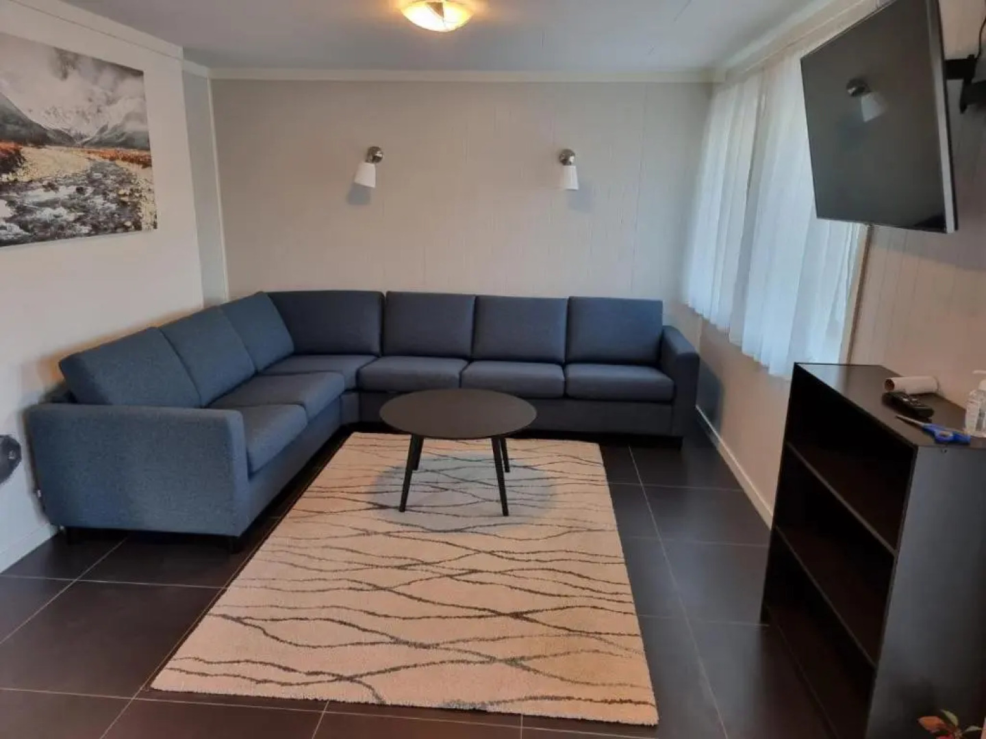 Kvernesfjorden Apartments