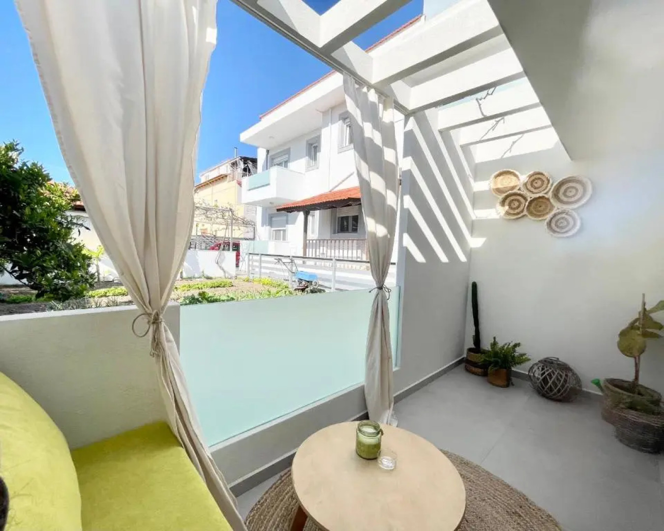 White House Kokas Luxury Apartments