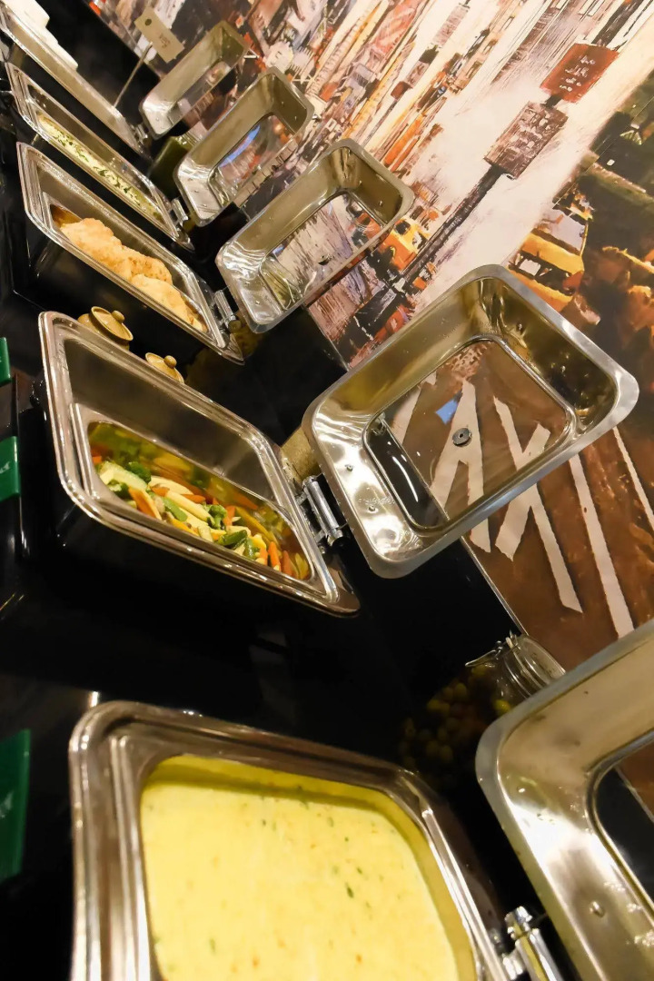 Red Fox Hotel Chandigarh