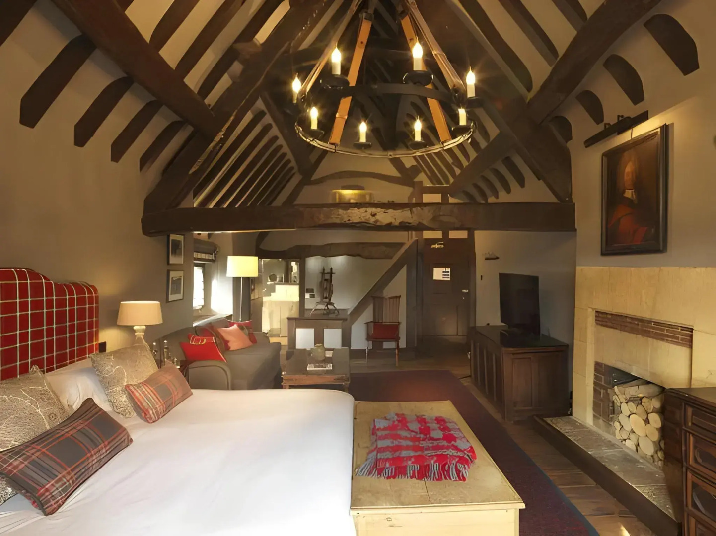 The Lygon Arms - an Iconic Luxury Hotel