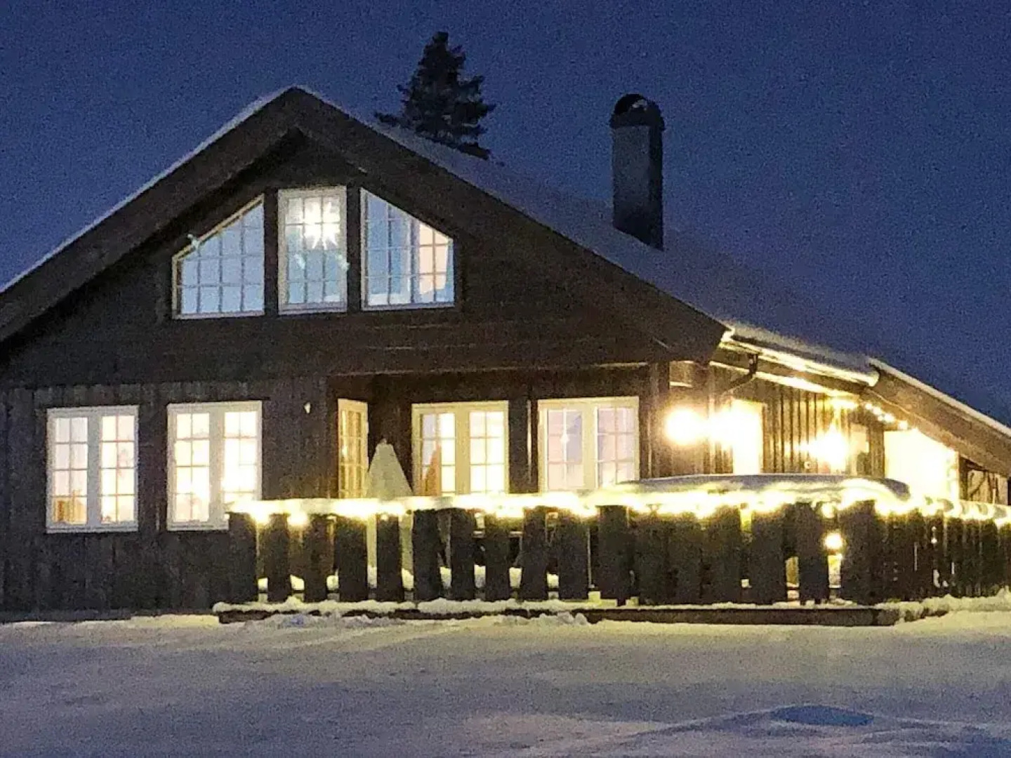 8 Person Holiday Home in Osen