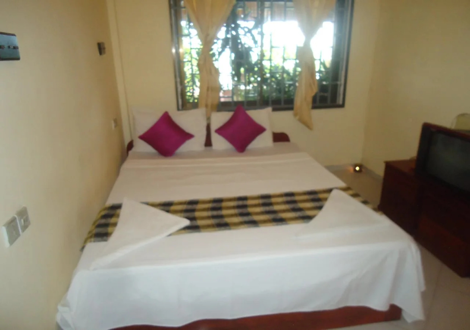 Brise de Kep Guesthouse & Restaurant