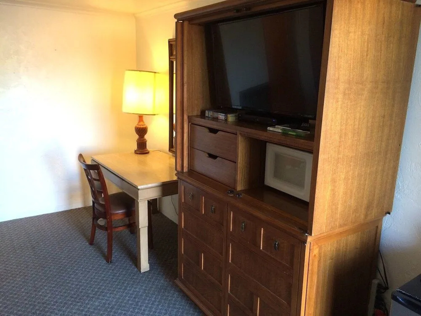 Connell Inn and Suites