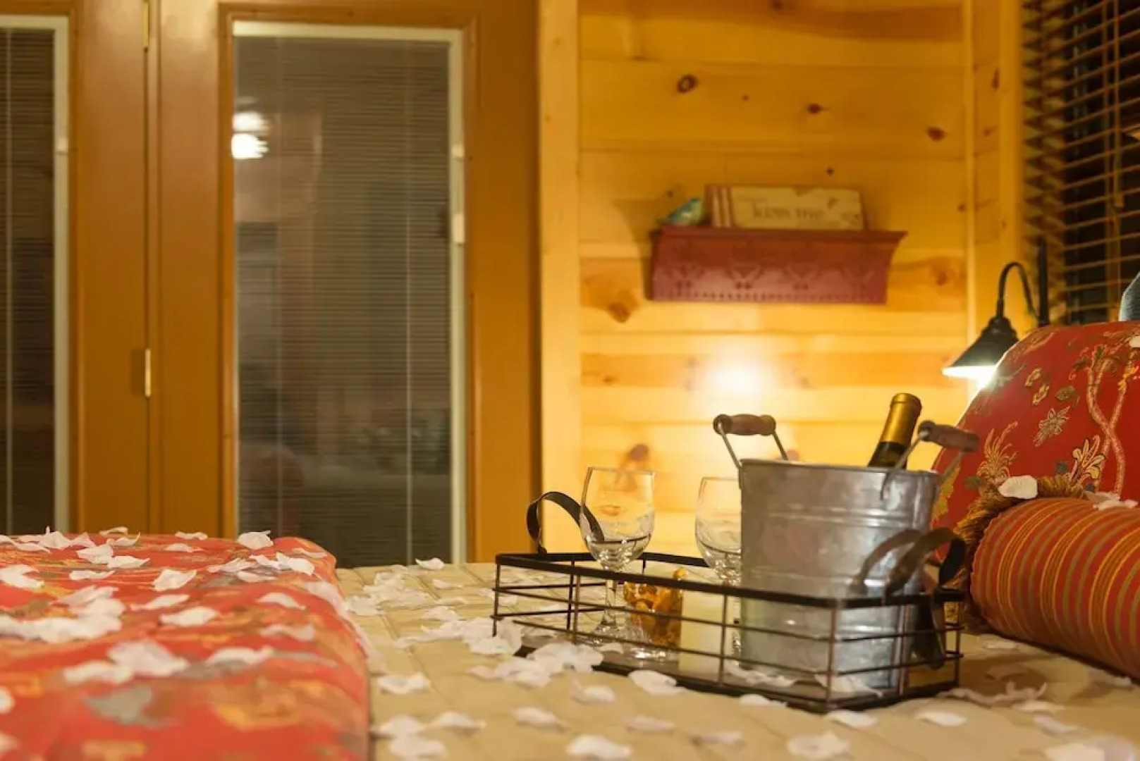 Copper Creek Open Cabin With Game Room and Hot Tub on the Deck by Redawning