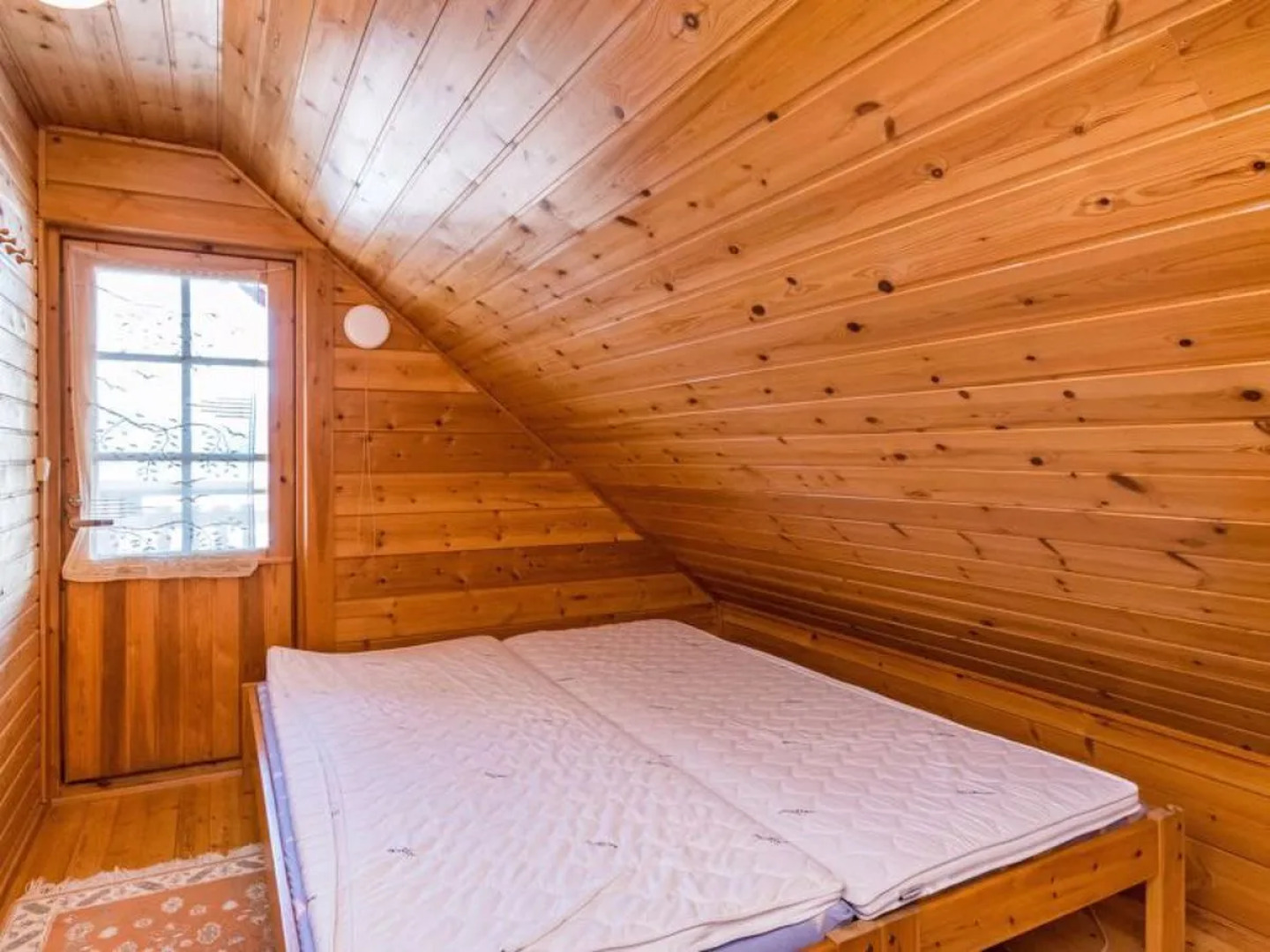 Alppikyla 1a paritalo