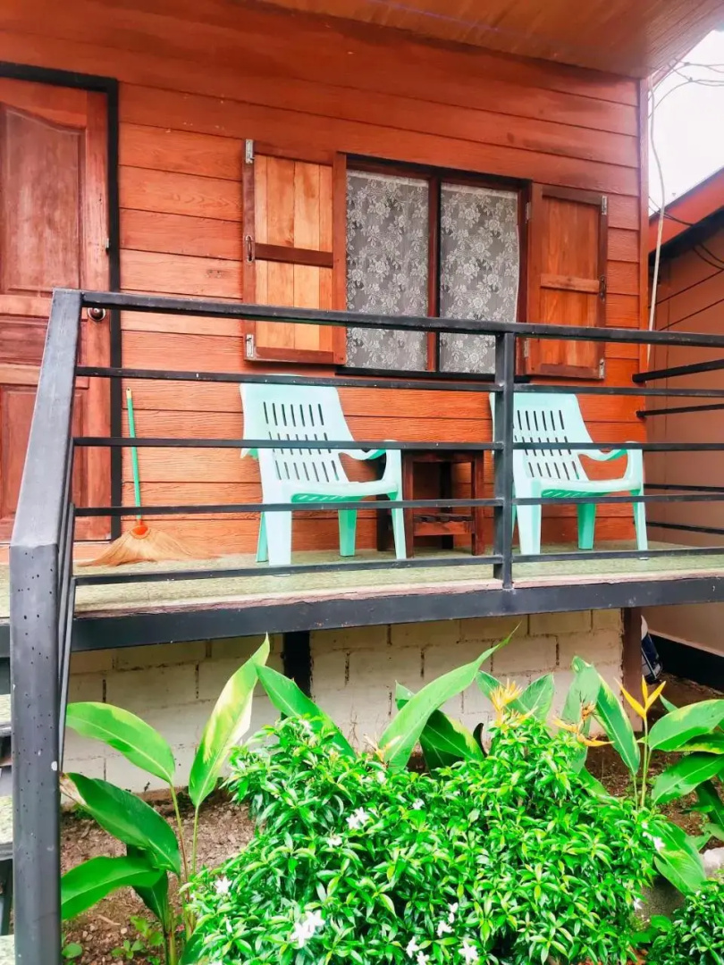 Bamboo Hut Bungalow - Adults Only