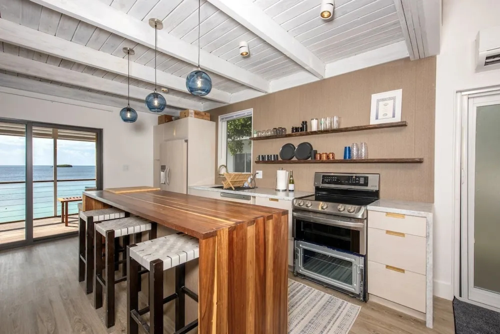 Touch Of Class Cottage 2 Bedroom Home