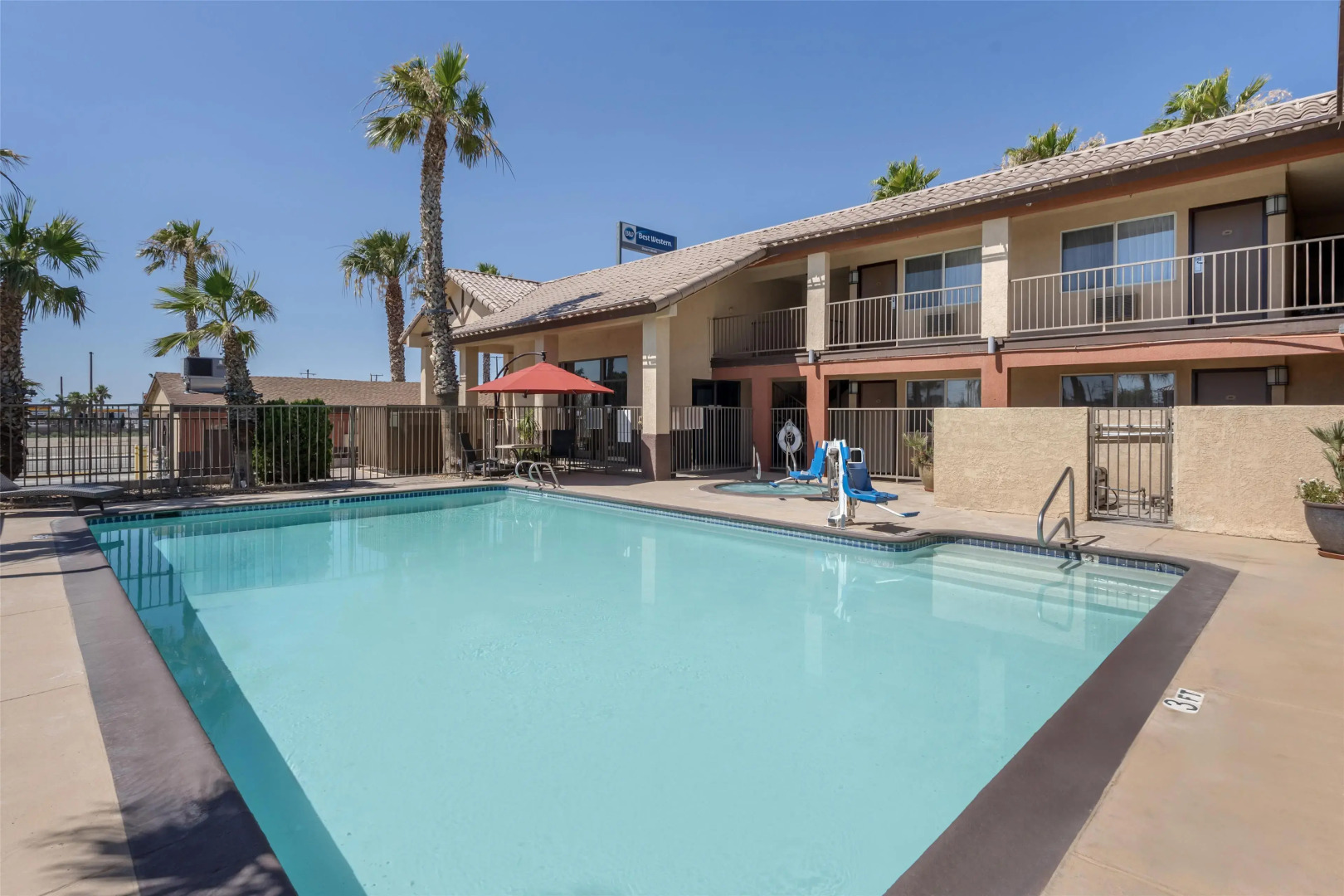 Best Western Desert Winds