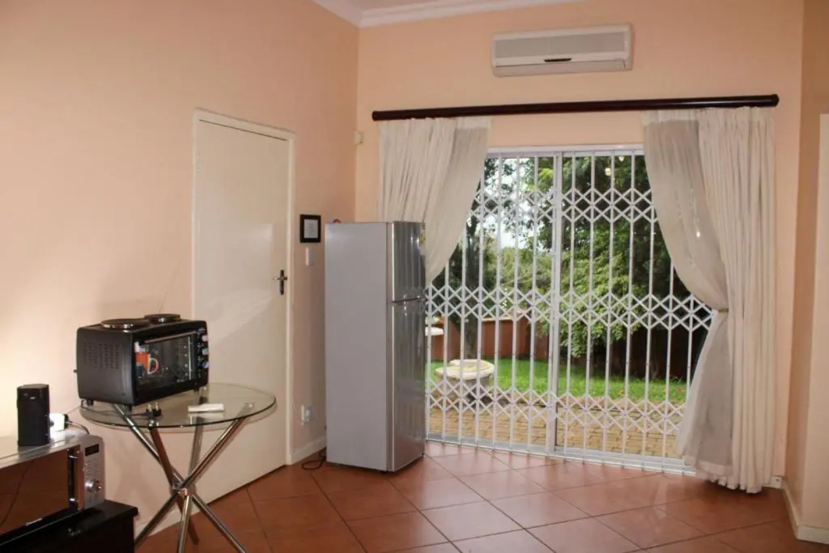 Seaview Executive Guest House