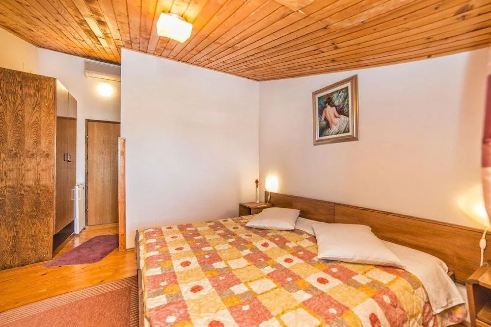 App and Rooms Ana Pomer