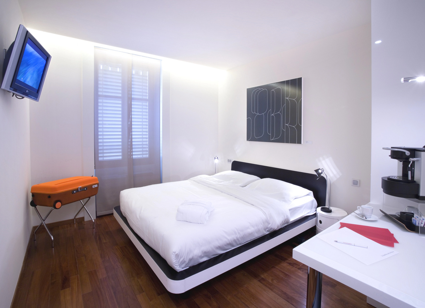 La Cour Des Augustins Boutique Gallery Design Hotel