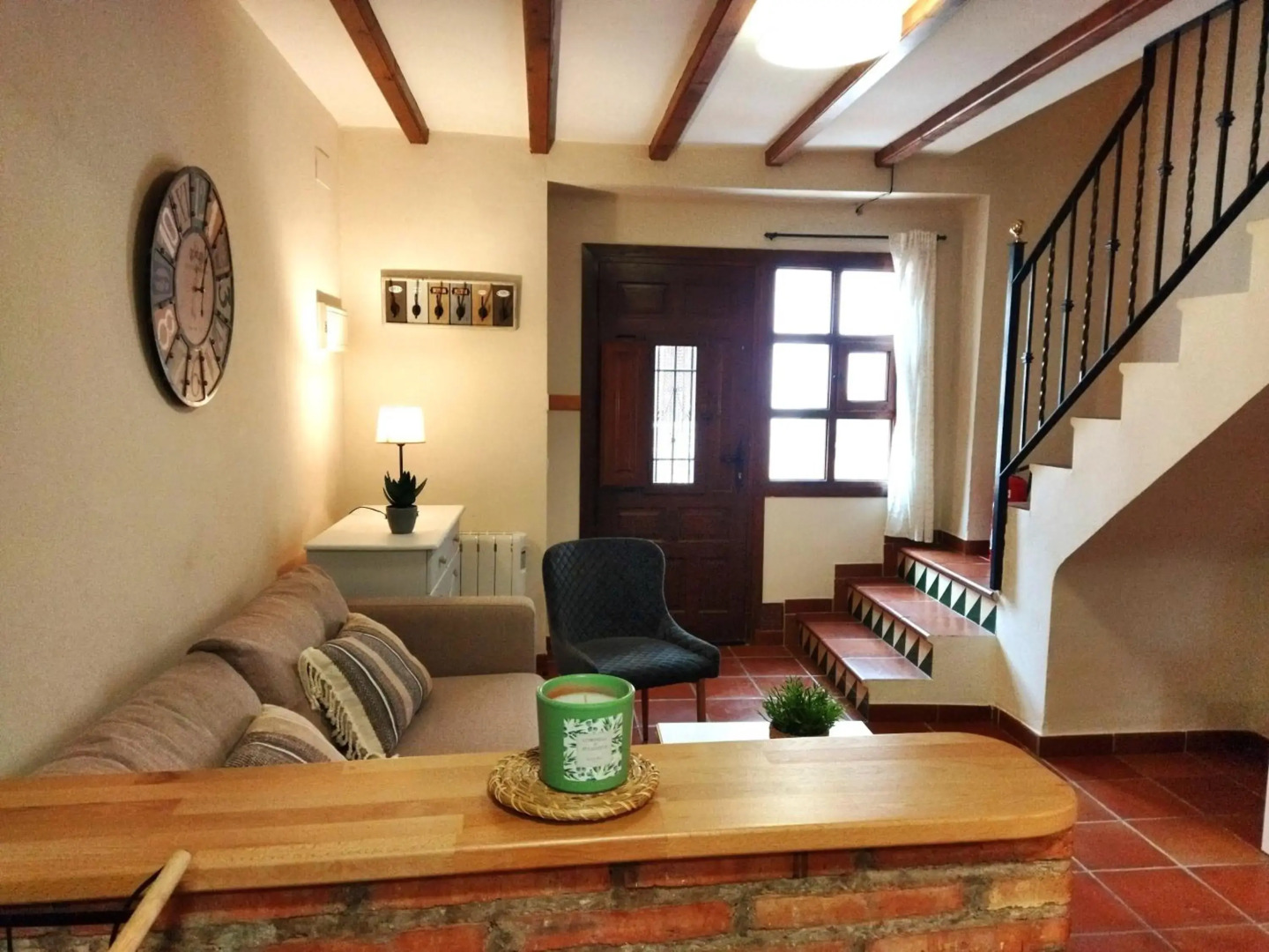 Masía de San Juan Casas Rurales con piscina y vistas a la montaña