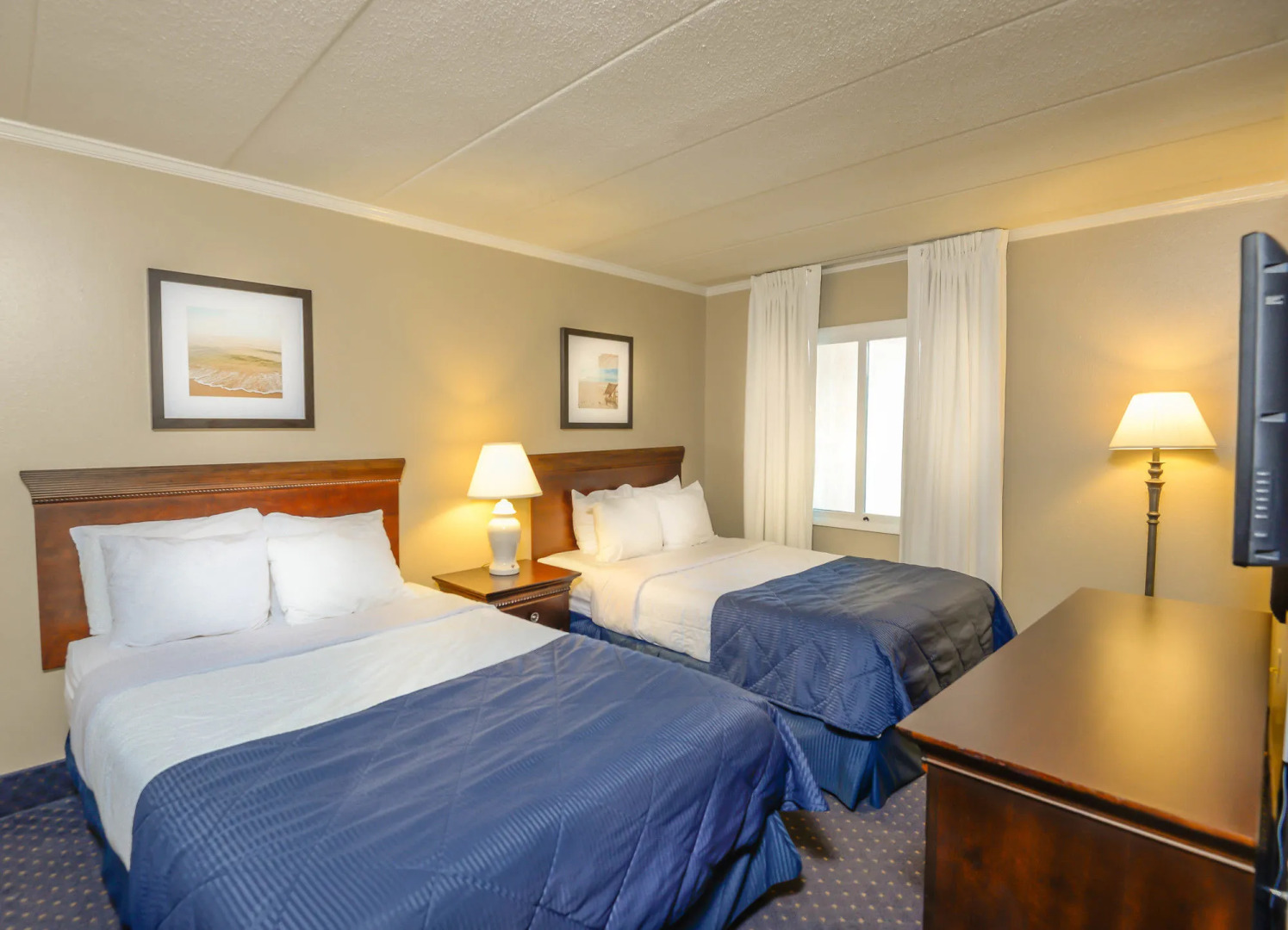 Marigot Beach Suites