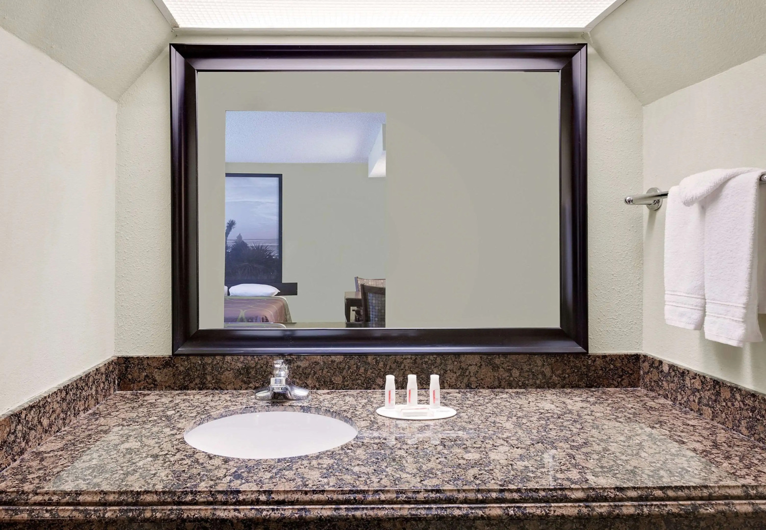 Super 8 by Wyndham Corpus Christi Northwest