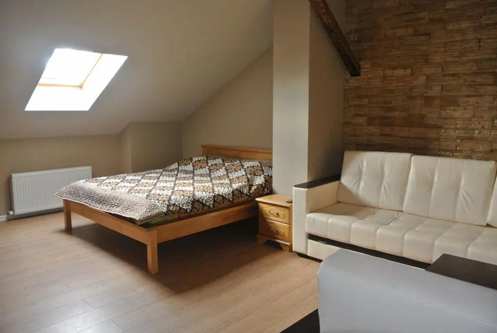 Отель Максим