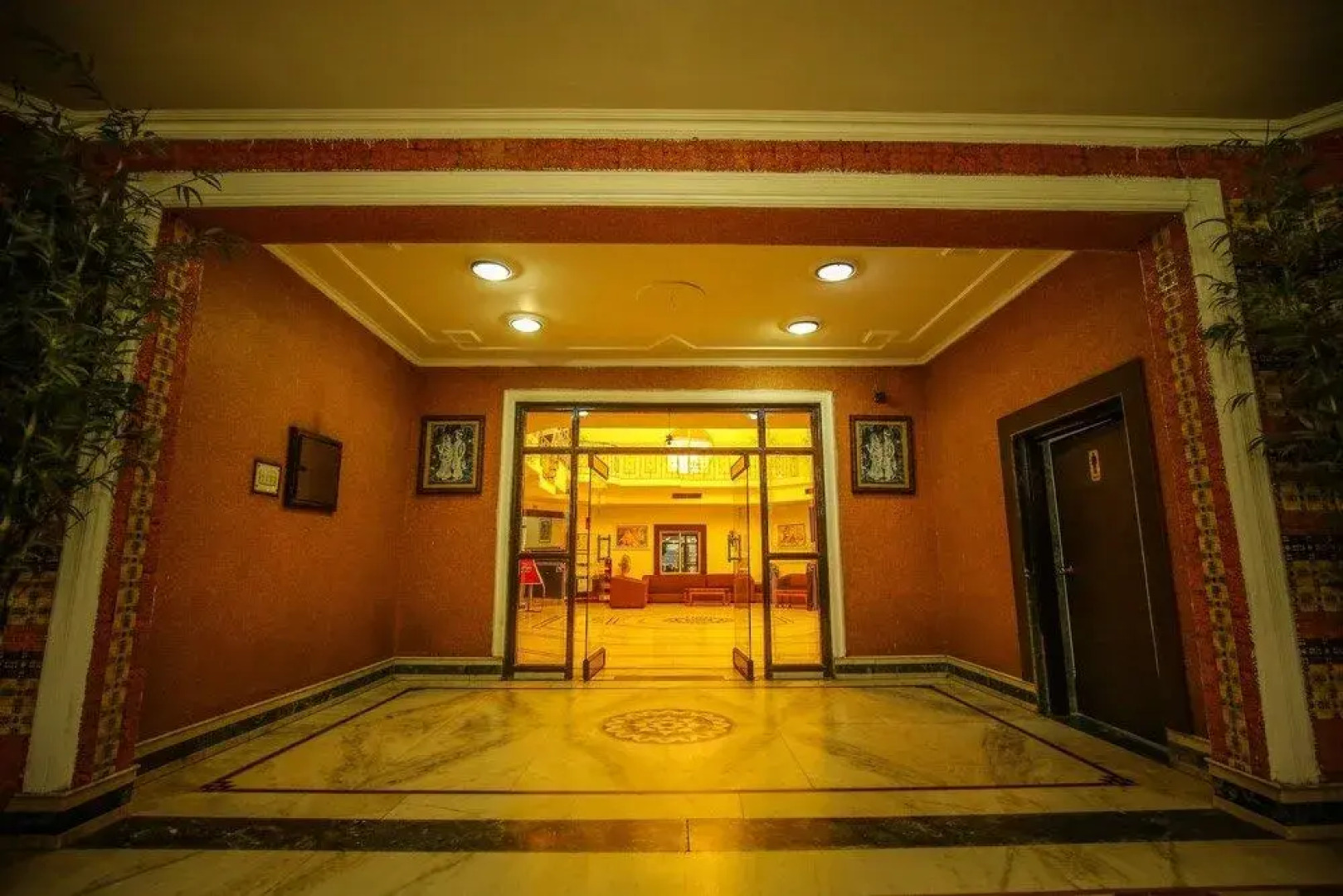 Hotel Goverdhan Palace