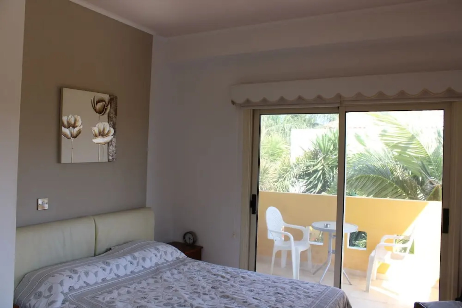 Immaculate 3-bed House in Pentakomo