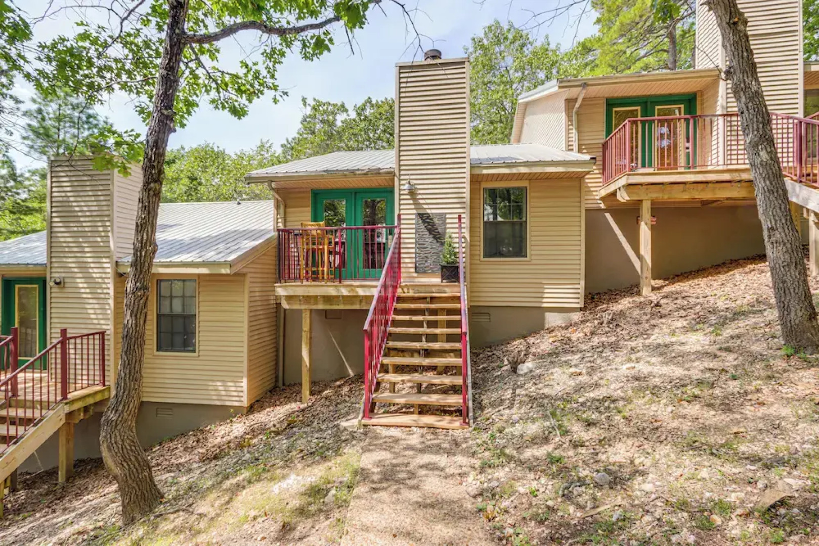 Walk to Table Rock Lake: Updated Cabin w/ Deck!