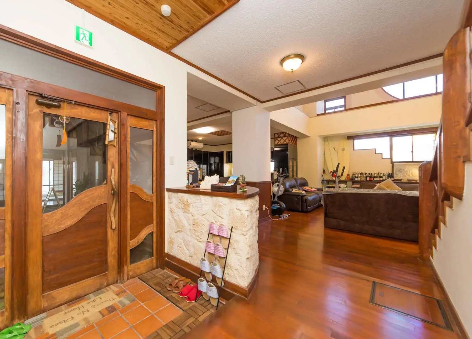 ALL FRIENDS - Hostel